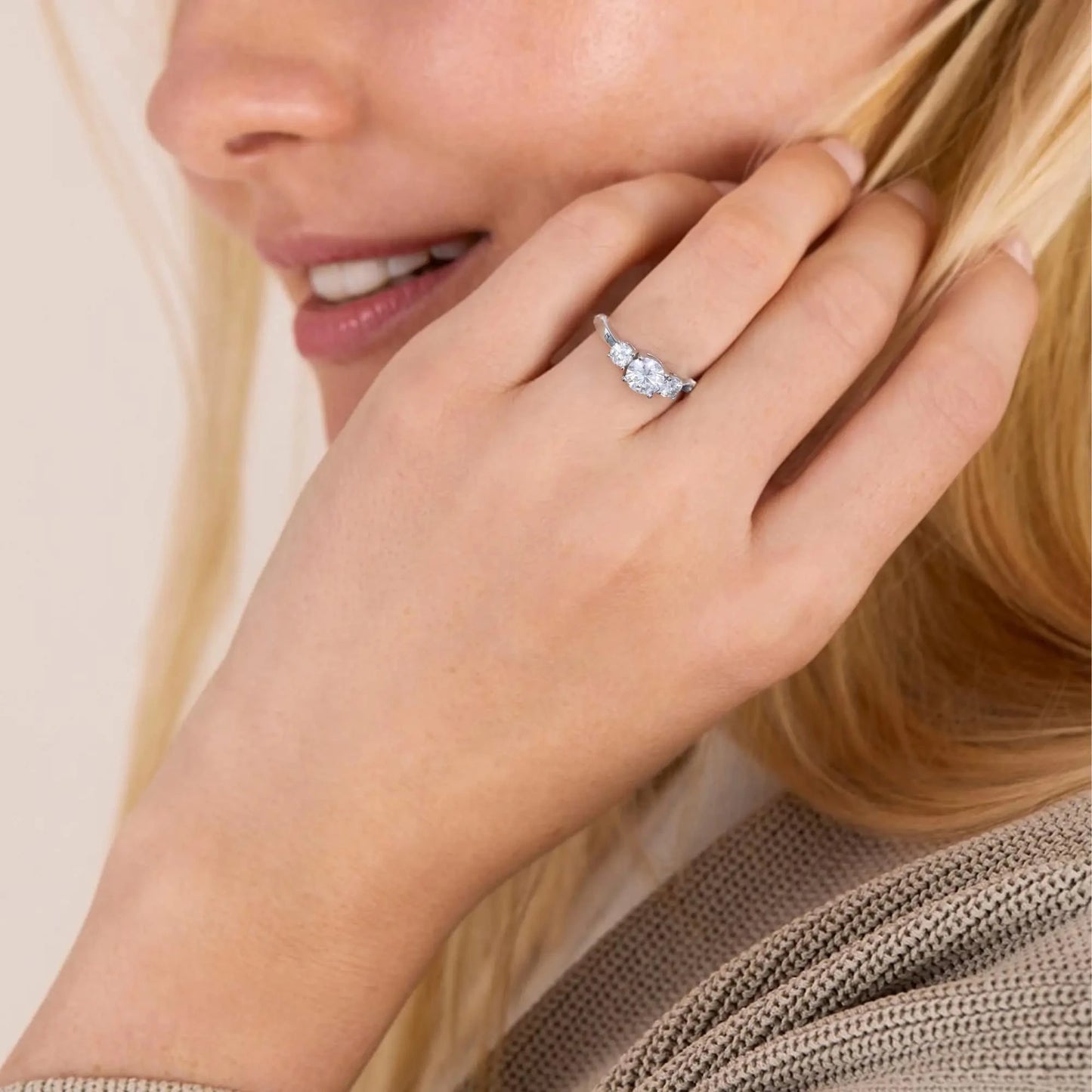 ATTAGEMSC Moissanite Rings Three Round Cut S925 Sterling Silver