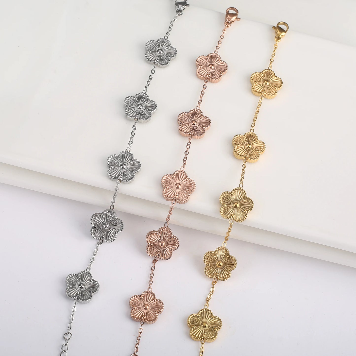 Hot Sale Stainless Steel Laser Five Leaf Flower Petal Adjustable Clover Bracelet Classic for Woman Girl Brand Jewelry Party Gift