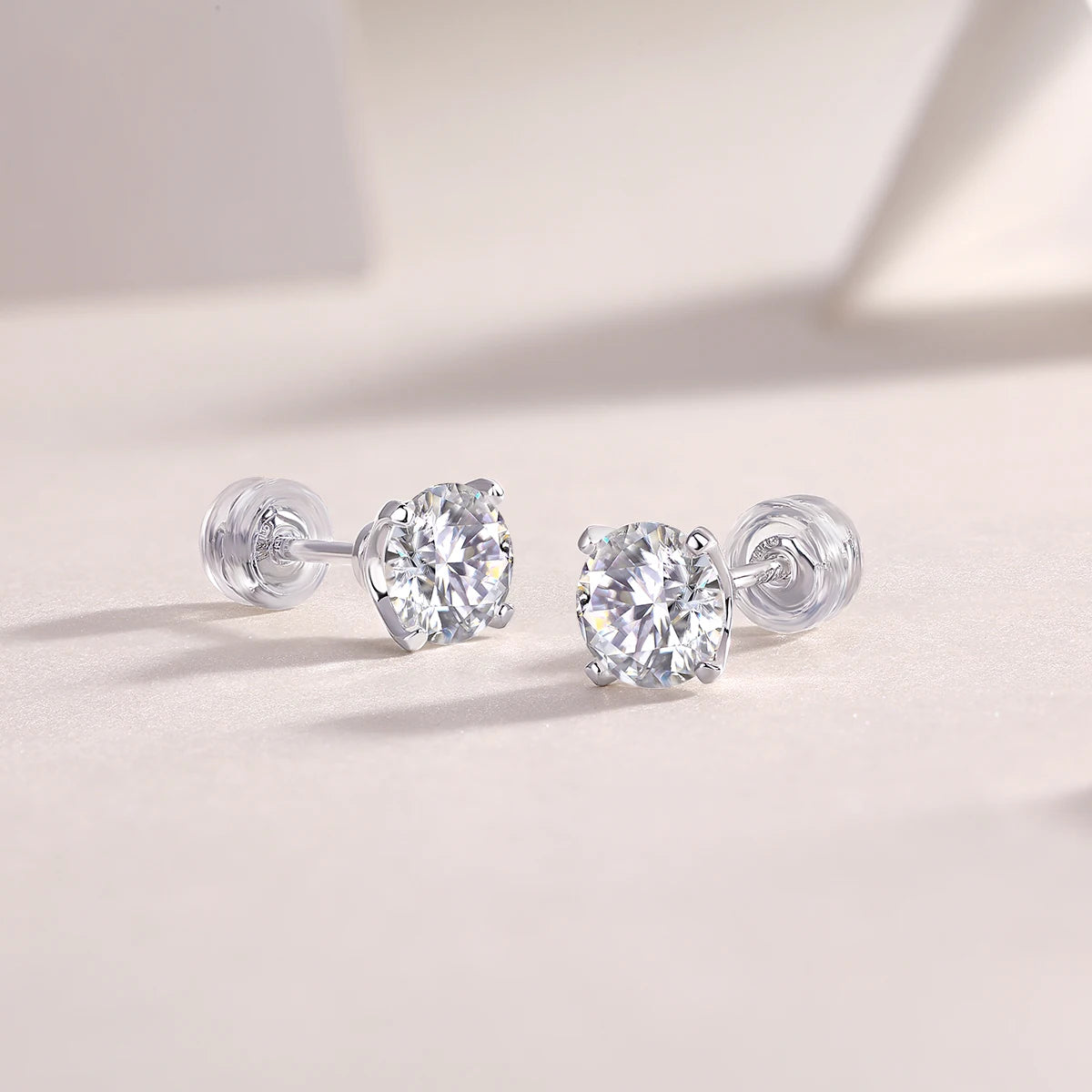 Jiuzuan Moissanite 925 Plated Stud Earrings With GRA Certificate