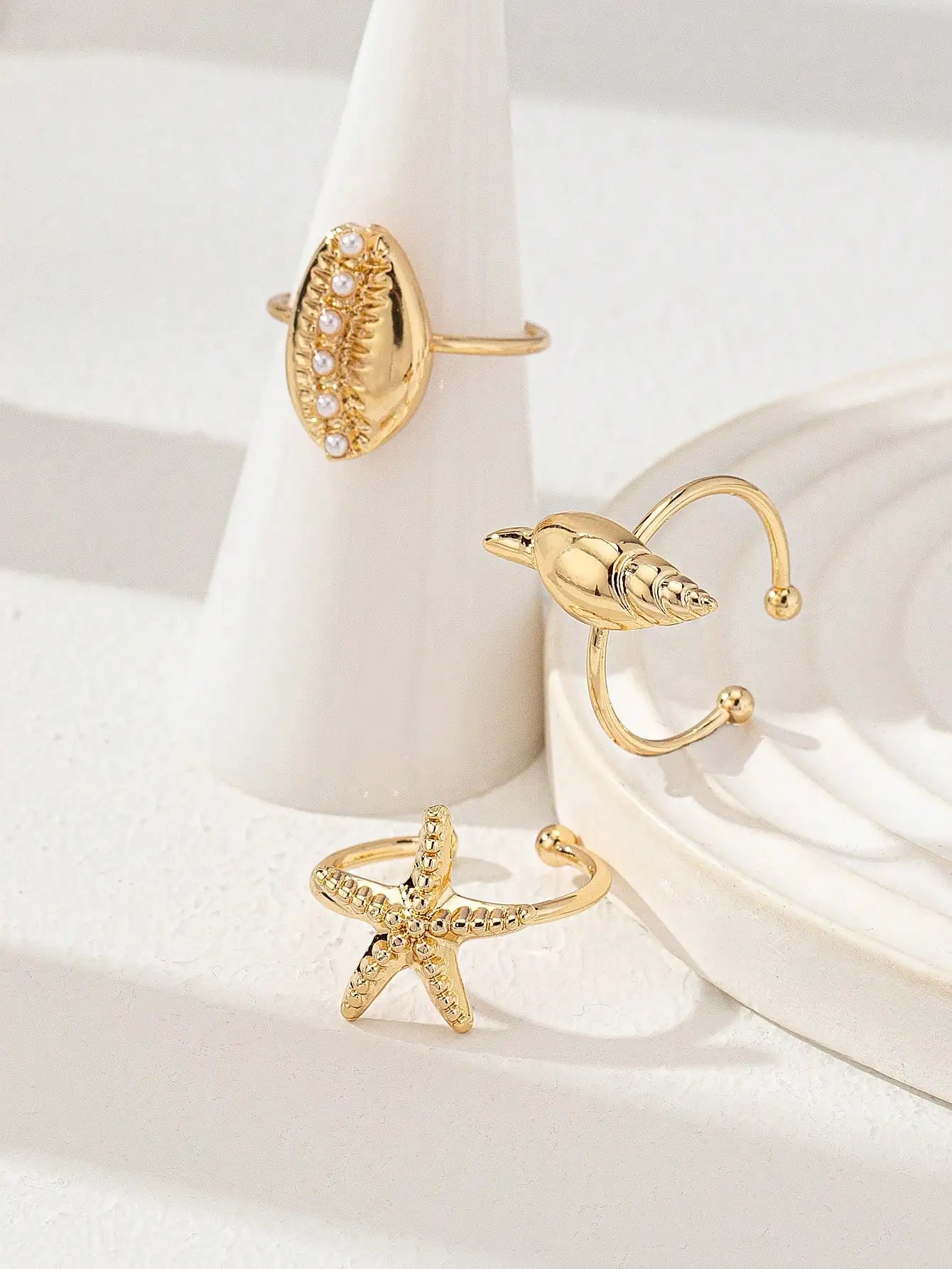 7pcs Gold Tone Minimalist Stackable Rings Set for Women, Criss-Cross & Thick Band Design