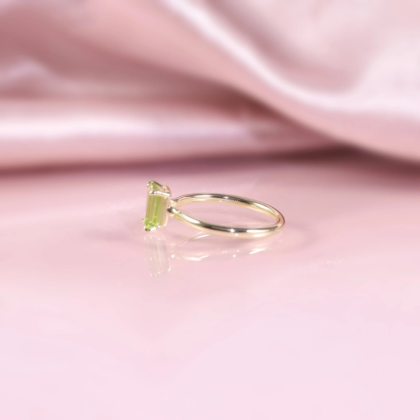 GEM'S BALLET Peridot 1.46 Ct Octagon Silver Solitaire Ring